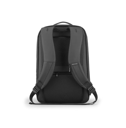 MR | Vedo slim and compact backpack